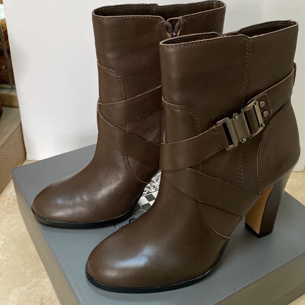 Vince Camuto Bootie . Size 9 Khaki Grey